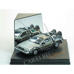Масштабная модель автомобиля DeLorean DMC 12 (1:43)  